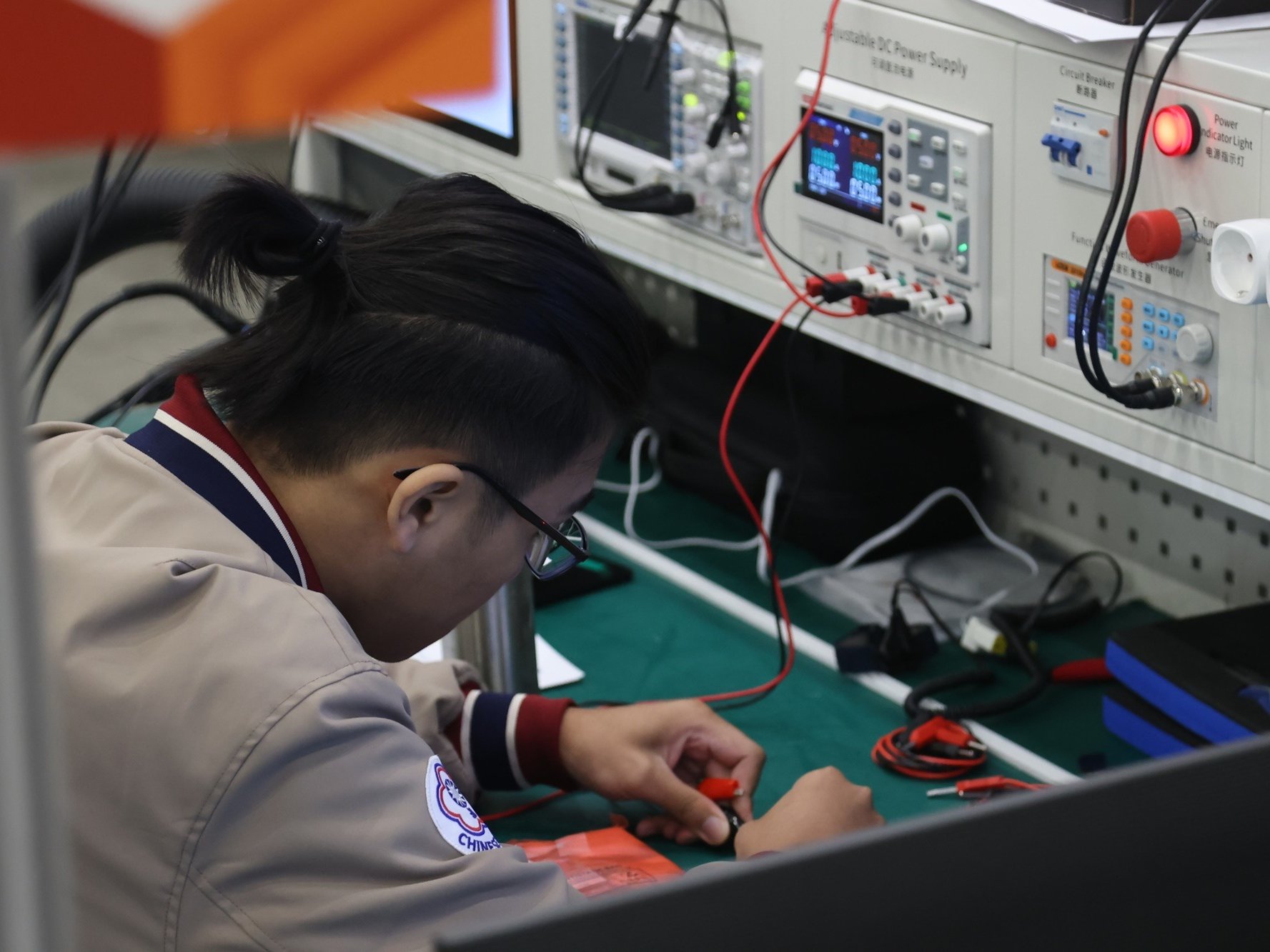 16 電子
