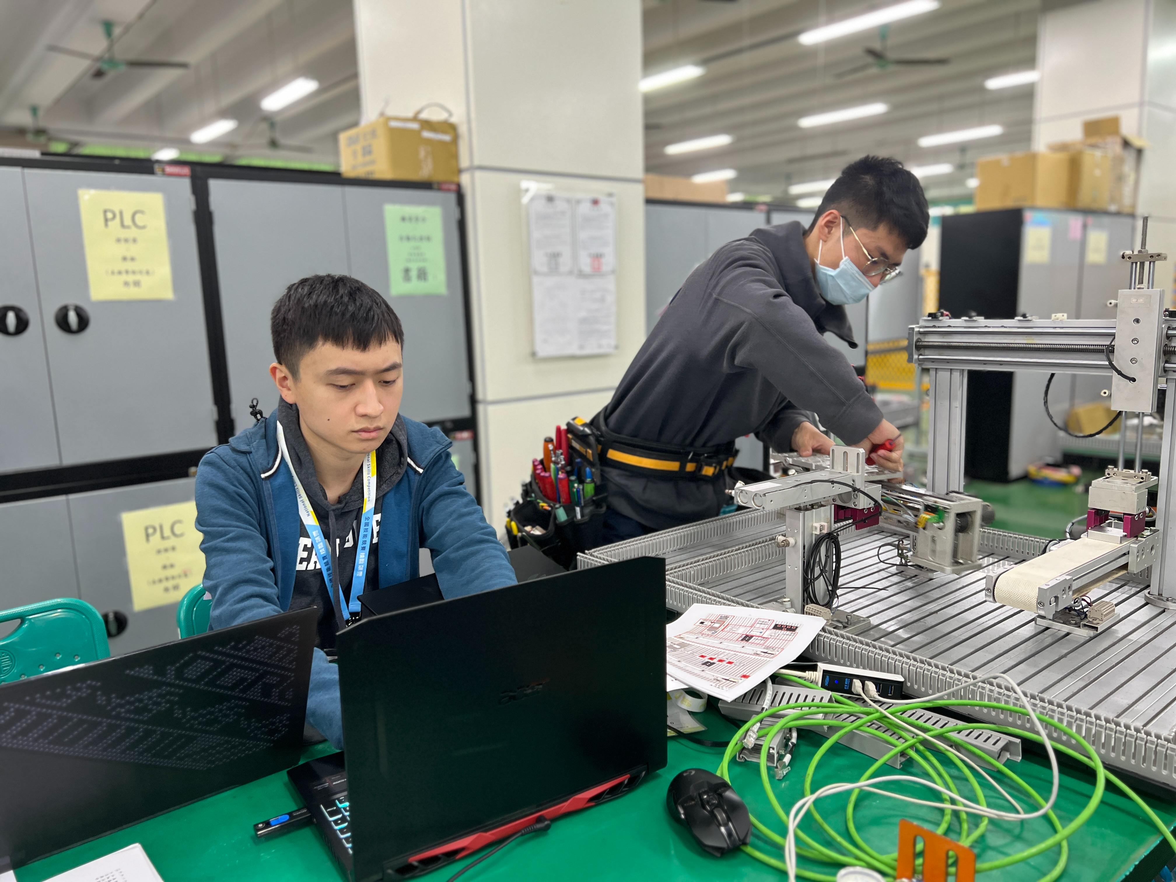 48 工業4.0